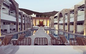 Cavo D' Oro Hotel & Suites